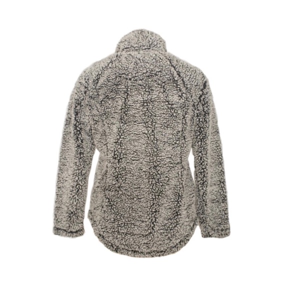 Ultra Soft Sherpa Pullover - Picture 4 of 7